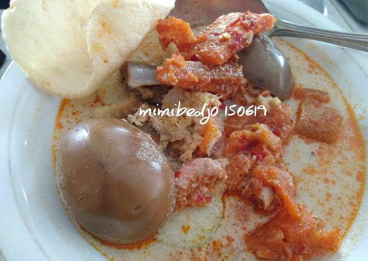 Lontong opor