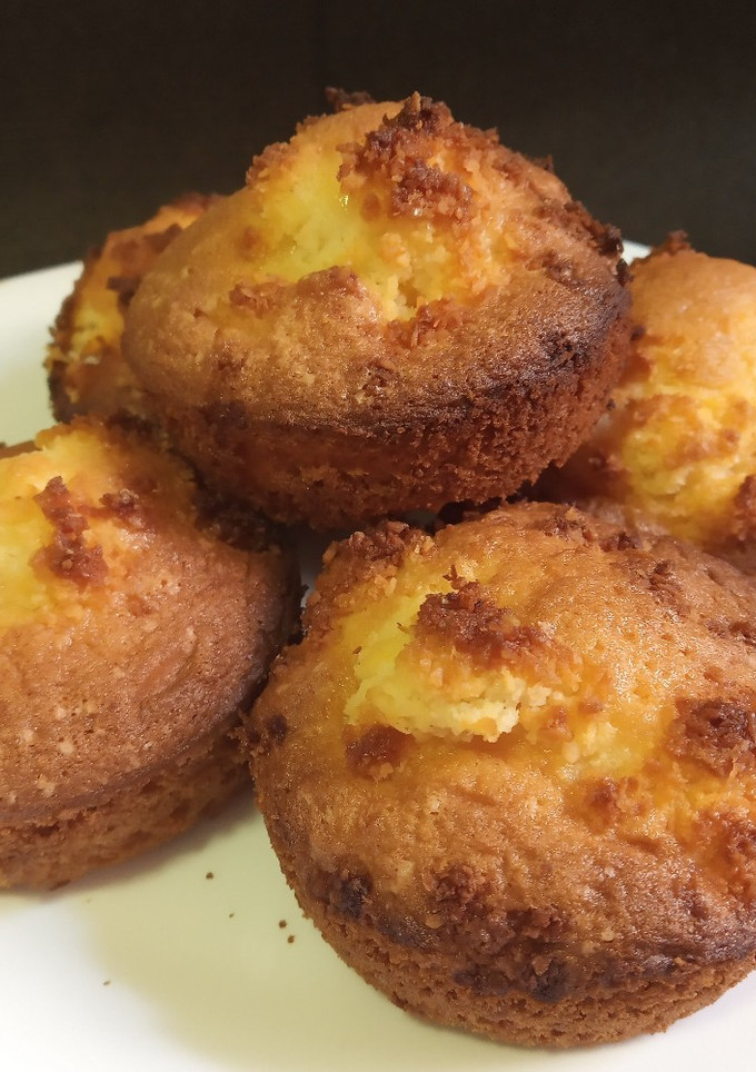 Una foto de Muffins de crema con crumble de coco sin gluten