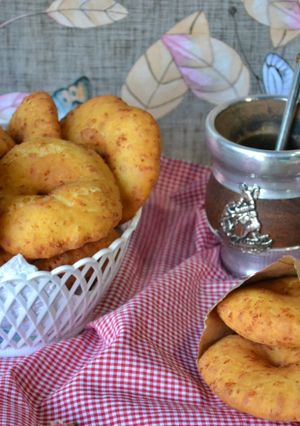 Una foto de Tortas fritas de queso🧀