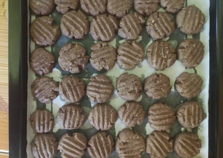 makanan Kue kering coklat yang pingin nambah