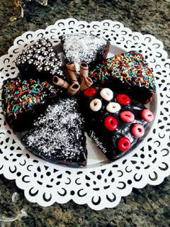 عکسی از دستور کیک خیس شکلاتی