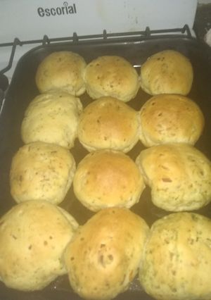 Una foto de Pancitos de cebolla y provenzal