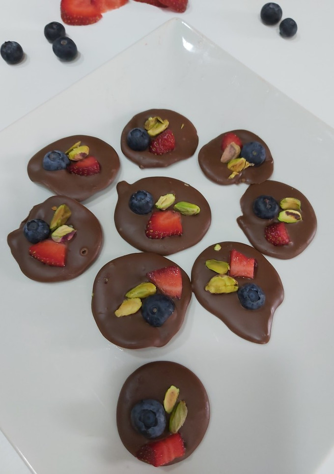 Una foto de Bombones saludables 🍓🍓🍫🍫