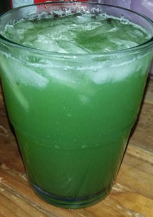 Una foto de Agua fresca de pepino