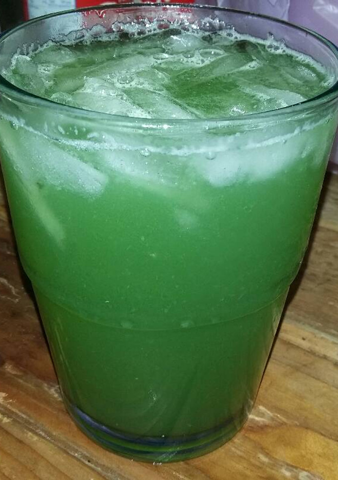 Una foto de Agua fresca de pepino