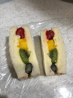 水果卡士達醬三明治 的食譜成品照片