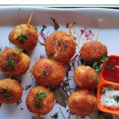A picture of Chicken dough balls.
