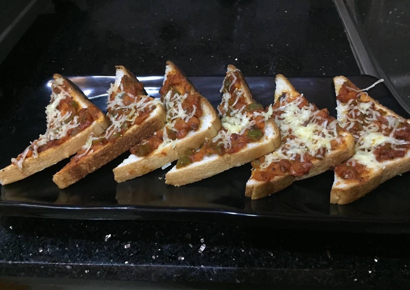 Pizza sandwiches