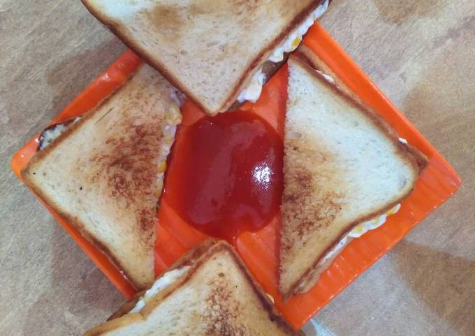 Veg mayo grilled sandwich