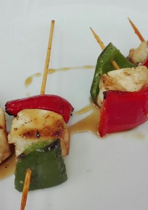 Foto principal de Pinchos de pescado y pimiento
