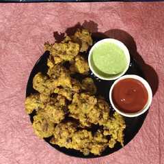 A picture of રોટલી ના ભજીયા(rotli na bhajiya recipe in Gujarati).