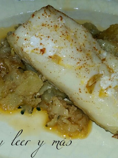 Una foto de Bacalao al horno con ajada de vinagre de estragón
