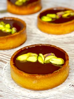 Una foto de 🇫🇷 TARTELETA de CHOCOLATE (“Tartelette au chocolat”, Francia)
