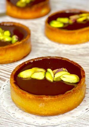 Una foto de 🇫🇷 TARTELETA de CHOCOLATE (“Tartelette au chocolat”, Francia)