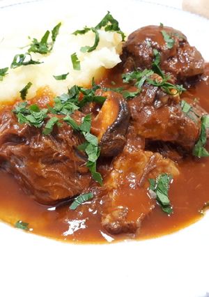Foto principal de Carrilleras de ternera con salsa