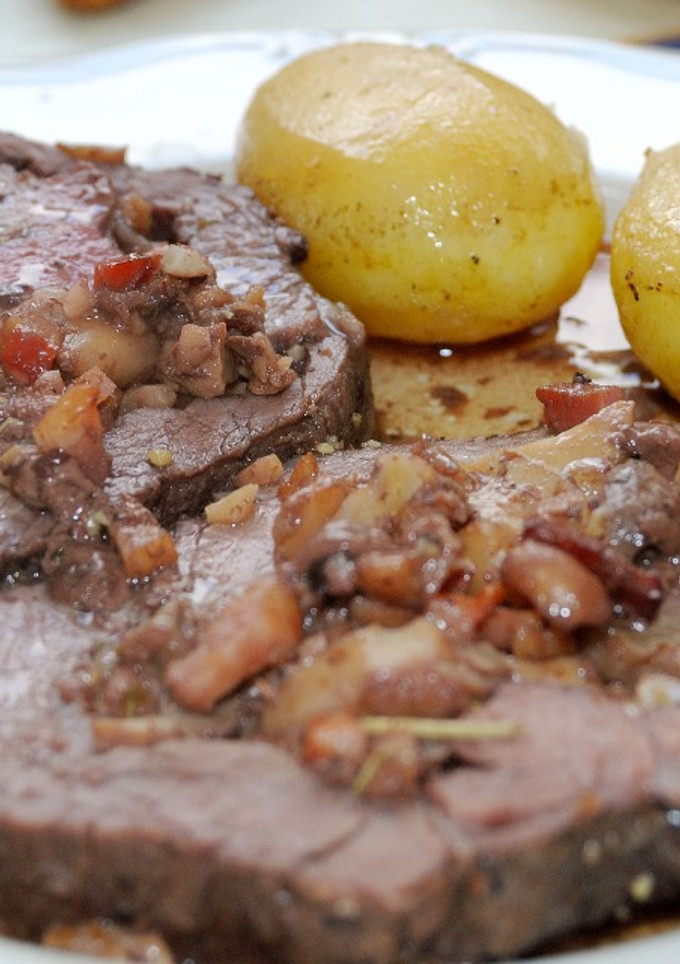 Una foto de Falda de ternera rellena al horno