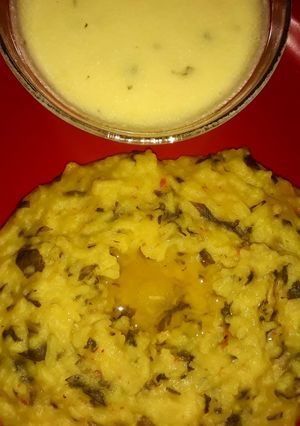 A picture of Palak Khichdi.