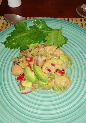 Una foto de Ceviche de salmón