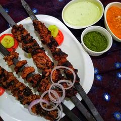 A picture of Behari Boti.