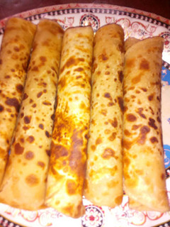 A picture of Chapatis.