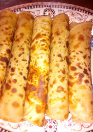 A picture of Chapatis.