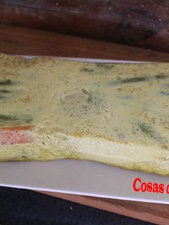 Una foto de Tortilla de espárragos y zanahoria al microondas