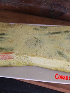 Una foto de Tortilla de espárragos y zanahoria al microondas