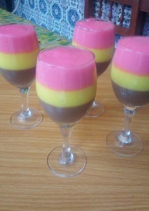 Une photo de Flan mosaïque trio saveurs