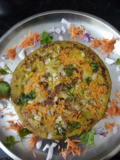 முடக்கத்தான் பிரெட் ஊத்தாப்பம் (mudakathan bread uthappam recipe in tamil) செய்முறை முக்கிய புகைப்படம்