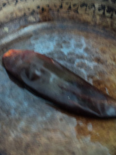 Una foto de Chile guajillo asado relleno de picadillo mexicano y manzana
