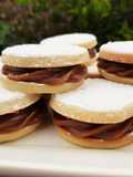 Alfajores fáciles de masa sableé