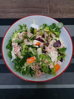 Una foto de Ensalada de marisco