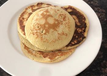 New Recipe 4 ingredient banana pancakes Delicious