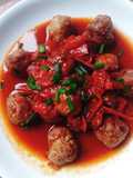 Thịt viên sốt cà