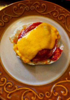 A picture of English Muffin Pizzas.