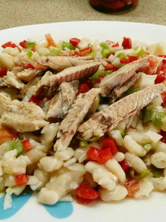 Una foto de Ensalada de alubias