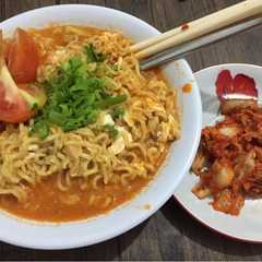 Mie rebus kimchi (Kimchi Noodle) রেসিপির প্রধান ছবি