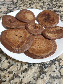 Una foto de Mini tortitas de manzana y avena - chocolate