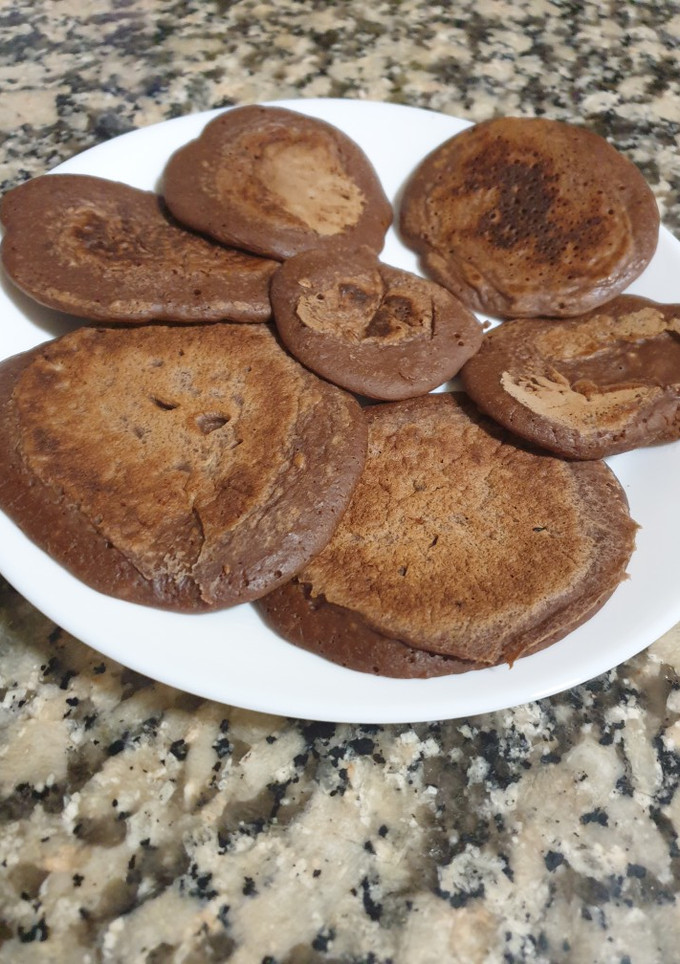 Una foto de Mini tortitas de manzana y avena - chocolate