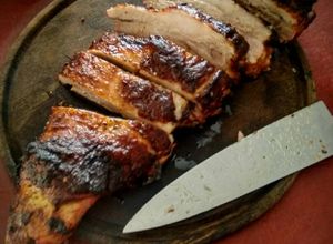 Una foto de Pechito de cerdo adobado, al horno