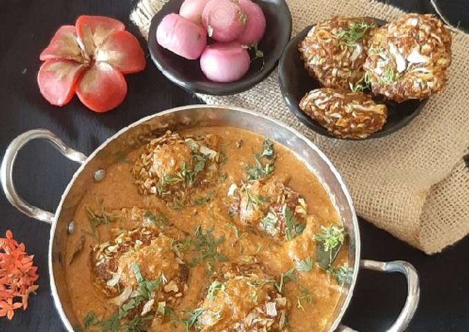 व्हेज मराठा (Veg maratha recipe in marathi) रेसिपी Bhagyashree Lele