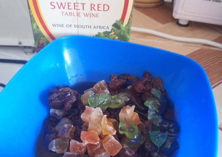 How to Make Speedy Soaking Fruits For A Fruit Cake