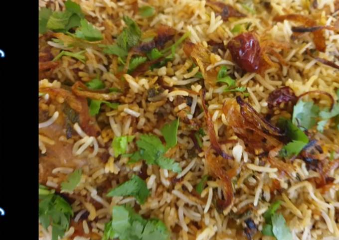 Hyderabadi chicken biryani