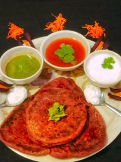 સ્ટફ્ડ આયર્ન પરાઠા રેસીપી મુખ્ય ફોટો