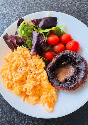 A picture of Pan-Fried Portobello Mushrooms.