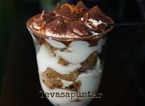 Foto principal de Tiramisú a la naranja en copas