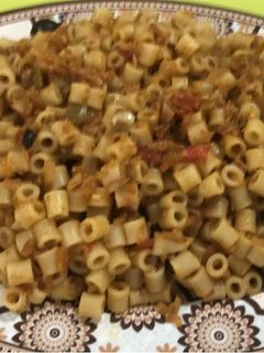 صورة لوصفة معكرونة بصوص الطماطم