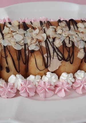 Una foto de Tarta de turrón -sin horno-