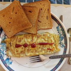 A picture of Cabbage omlette roll.