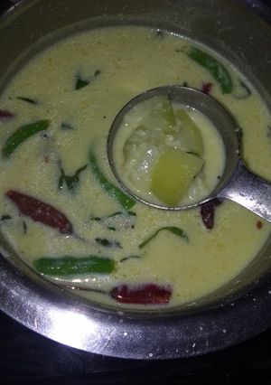 लौकी की कढ़ी (Lauki ki kadhi recipe in Hindi) रेसिपी मुख्य फोटो